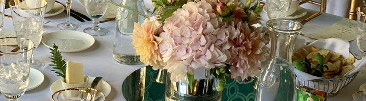 floral arrangement at table setting